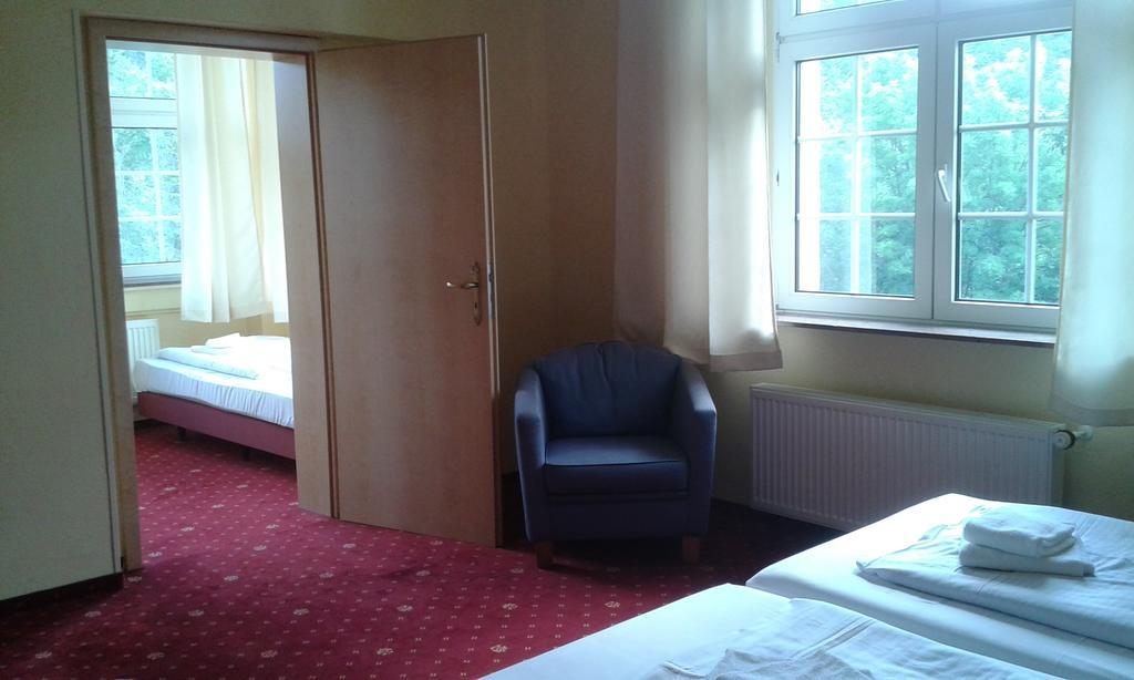 Hotel Stubenberg Gernrode (Saxony-Anhalt) Quarto foto